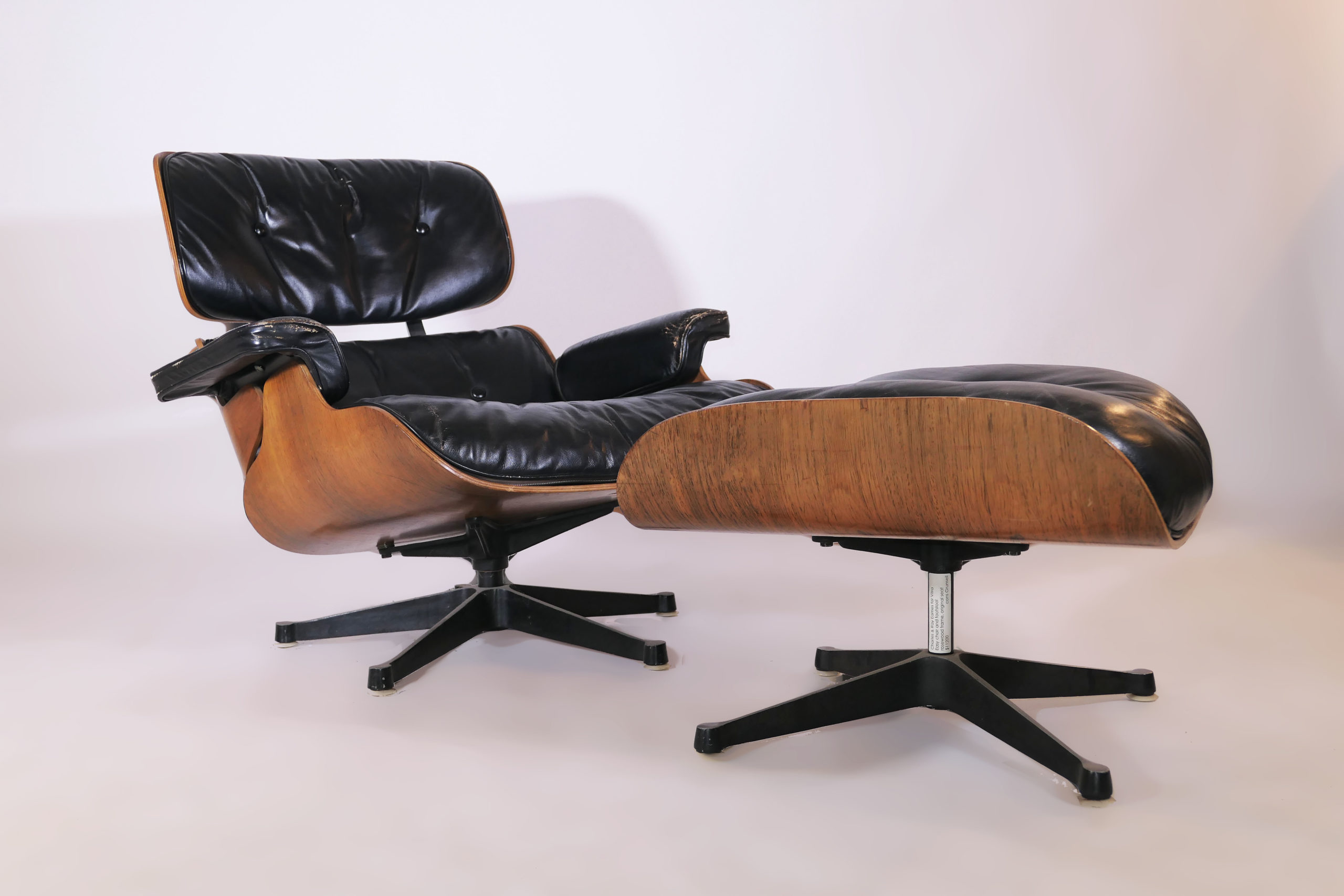 Eames Lounge Chair With Ottoman Vampt Vintage Design