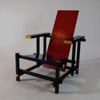 Gerrit Rietveld Red & Blue Chair - Vampt Vintage Design