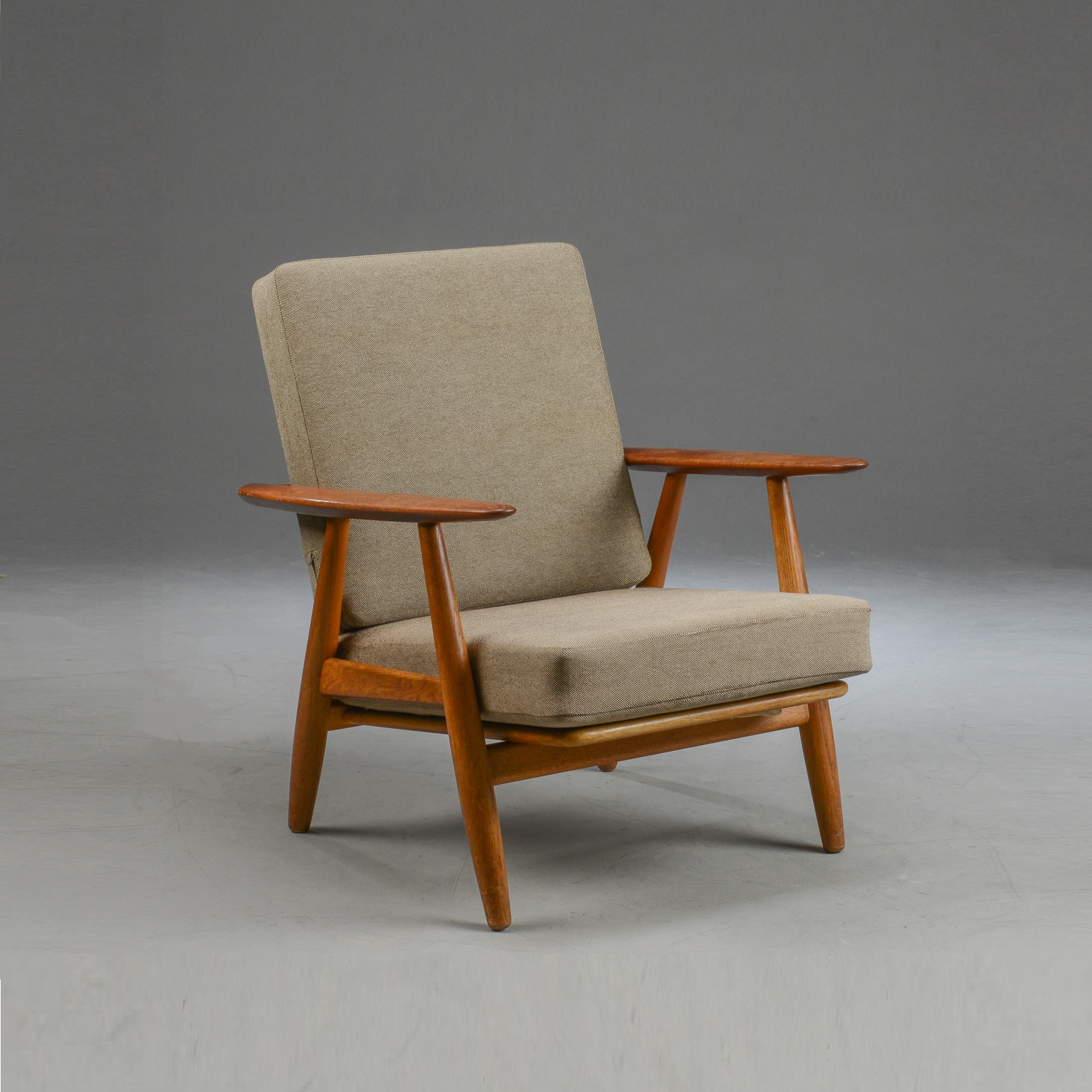 Hans Wegner chair Vampt Vintage Design