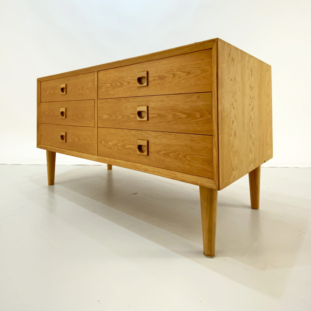 Danish Low Wide Oak Chest of Drawers Vampt Vintage Design