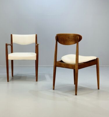 Parker Teak Dining Chairs. Set of 6 - 4 x Model 107 Match Sticks and 2 x Carvers