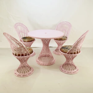 Pink Russell Woodard Spun Fibreglass Dining Suite