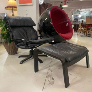 'Falcon-style' Chair & Footstool