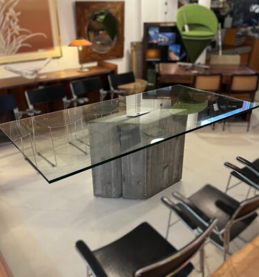 Saporiti Dining Table by Giovanni Offredi