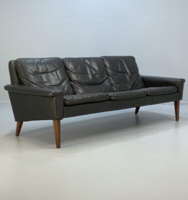 Danish Black Leather Lounge Chair by Vamo Sønderborg